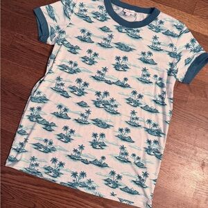 Lularoe Liv Tee - Hawaiian/Island print